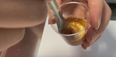 ทำอย่างไรจึงจะกระจายเม็ดสีมุกได้ง่ายขึ้น?